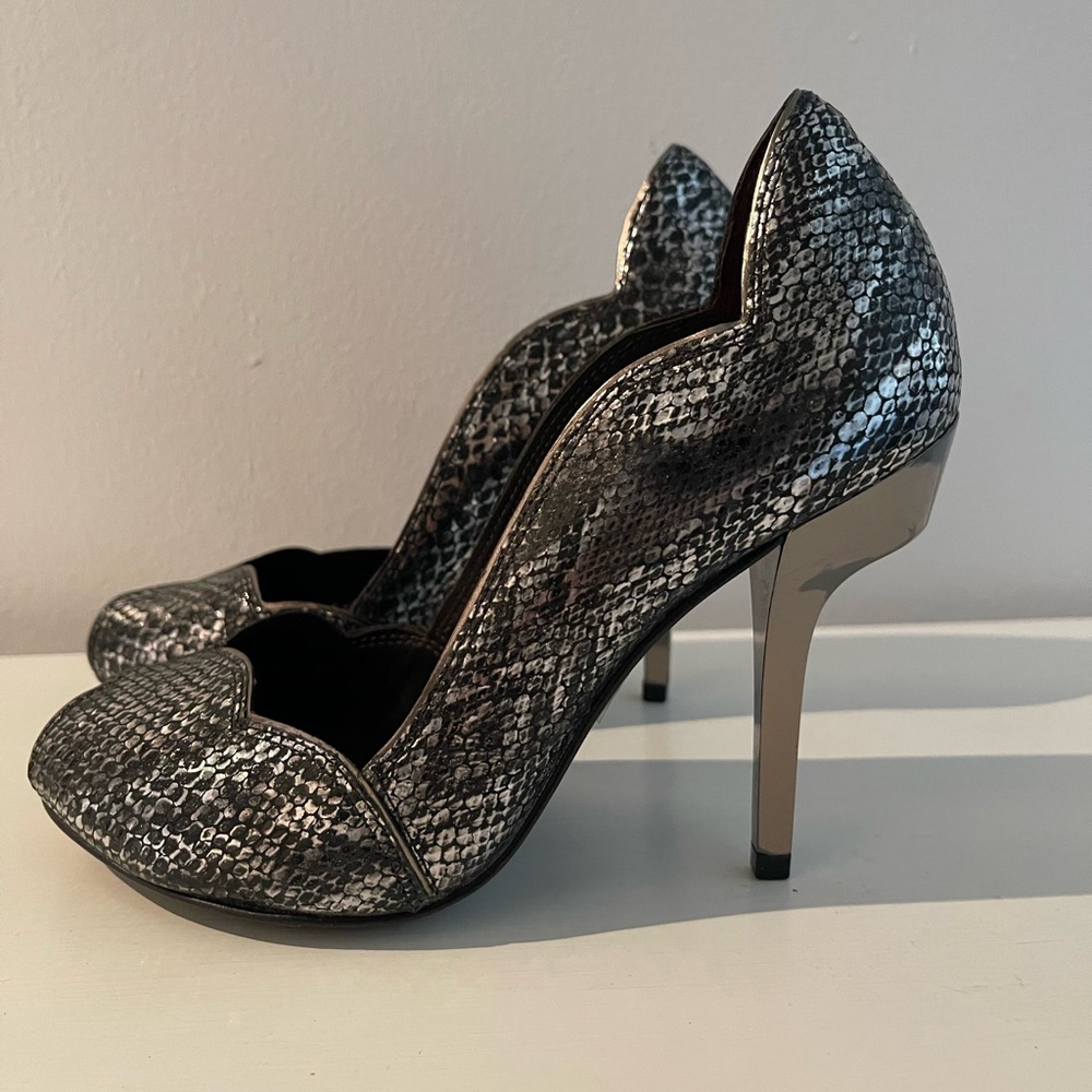 Chic Metallic Snake Print Heels